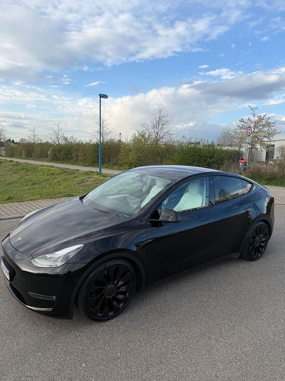 Gebraucht Tesla Model Y Performance 392 kW (534 PS) 2023 Schwarz SUV