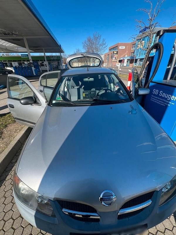 Gebraucht Nissan Almera 98 PS (72 kW) 2004 Silber Limousine