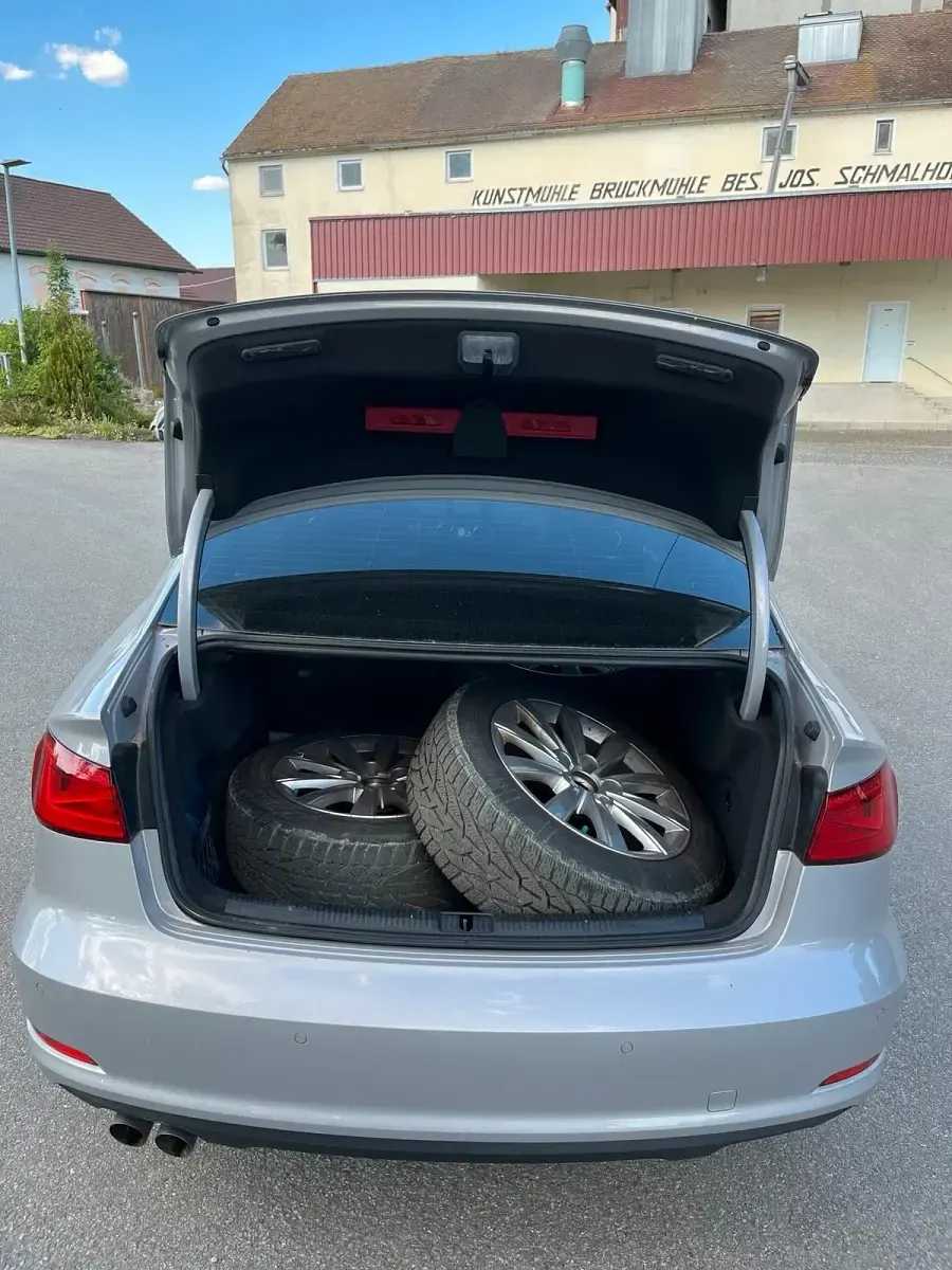 Gebraucht Audi A3 150 PS (110 kW) 2015 Silber Limousine