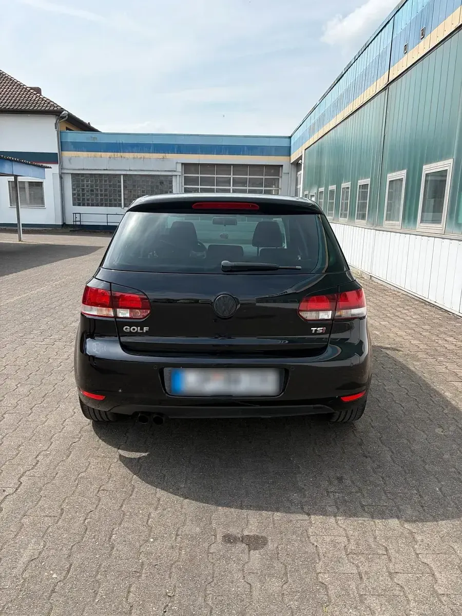 Gebraucht VW Golf VI 122 PS (89 kW) 2010 Schwarz Kleinwagen