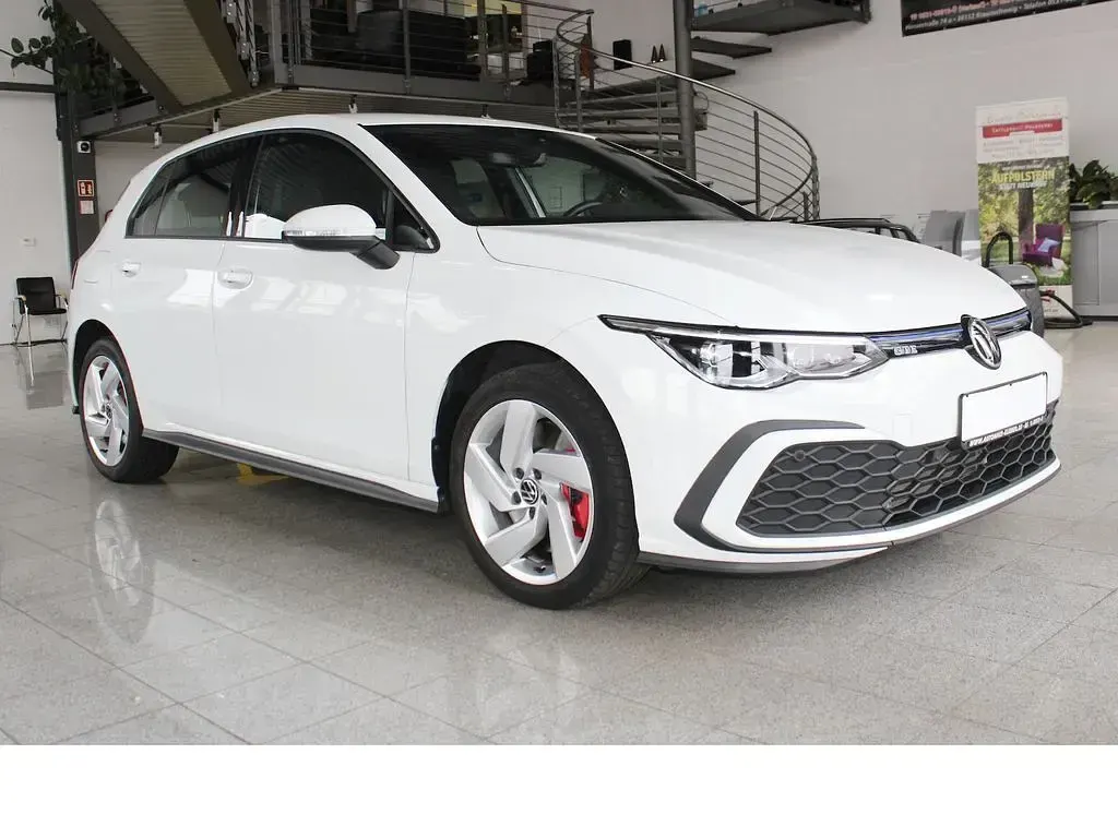 Gebraucht VW Golf VII GTE 245 PS (180 kW) 2021 Weiß Kleinwagen