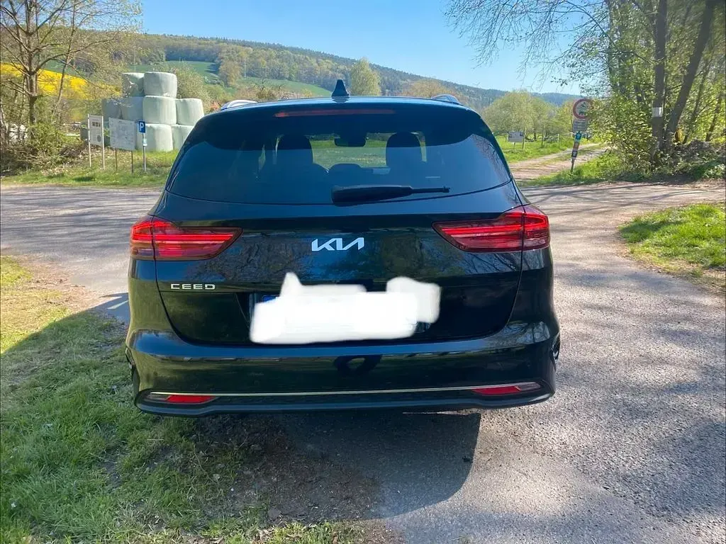 Gebraucht Kia Ceed 160 PS (117 kW) 2023 Schwarz Kleinwagen