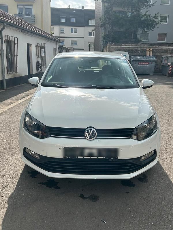 Weiß Gebraucht 2016 VW Polo Kleinwagen | 7.499 € (Superpreis) - Bild 1/4