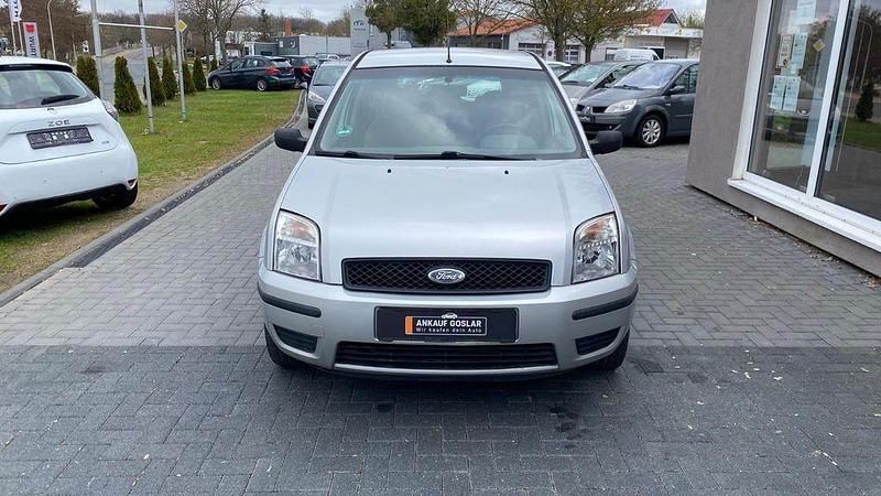 Gebraucht Ford Fusion Ambiente 80 PS (58 kW) 2003 Silber Kleinwagen