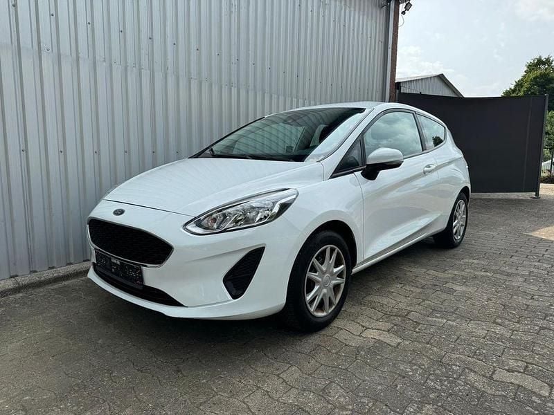 Weiß Gebraucht 2019 Ford Fiesta Kleinwagen | 5.845 € (Guter Preis) - Bild 1/4