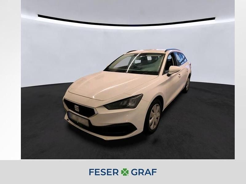 Weiss Gebraucht 2021 Seat Leon Reference Kombi | 15.380 € (Guter Preis) - Bild 1/4