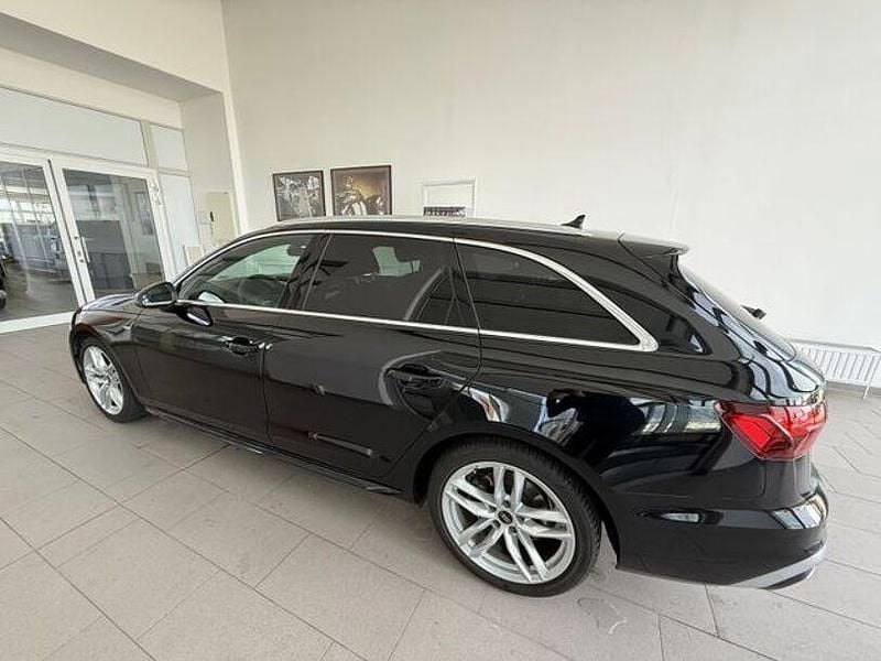 Gebraucht Audi A4 S-Line 204 PS (150 kW) 2024 Schwarz Kombi