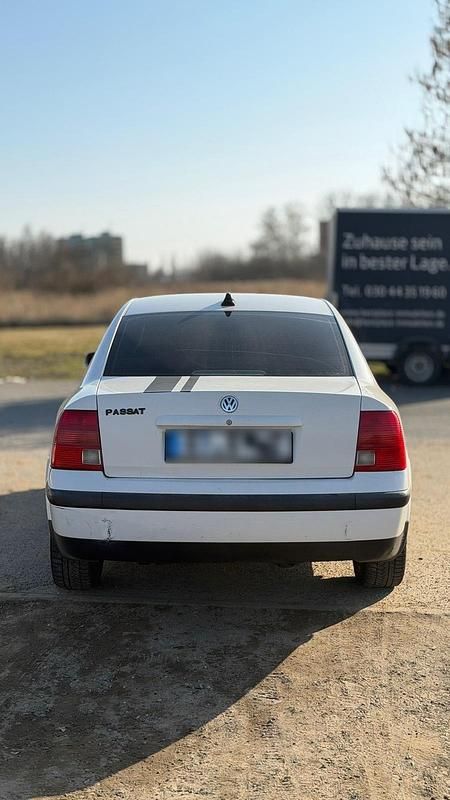 Gebraucht VW Passat 150 PS (110 kW) 1997 Weiß Limousine