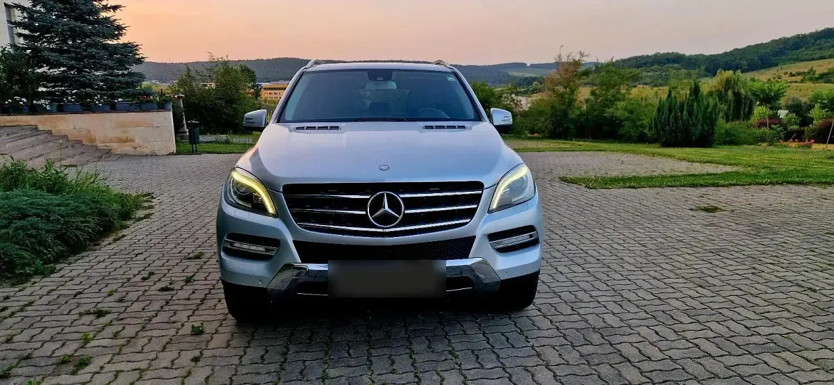 Gebraucht Mercedes ML350 258 PS (189 kW) 2013 Silber SUV