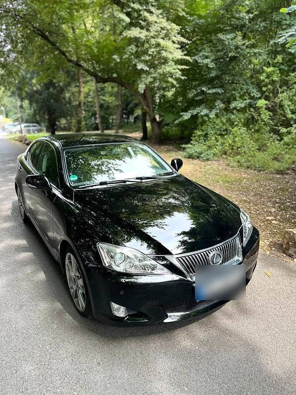 Schwarz Gebraucht 2008 Lexus IS250 Sport Line Limousine | 8.800 € (Superpreis) - Bild 1/4