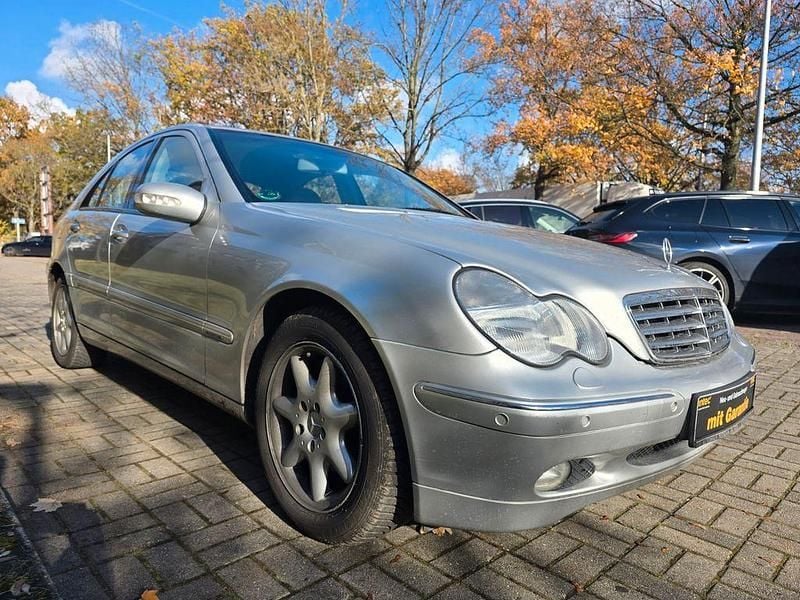 Grau Gebraucht 2000 Mercedes C200 Elegance Limousine | 2.999 € (Fairer Preis) - Bild 1/4