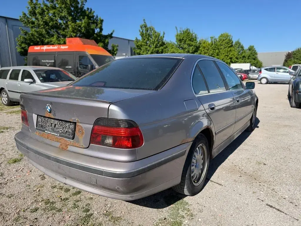 Usata BMW 528 193 CV (141 kW) 1996 Argento Berlina