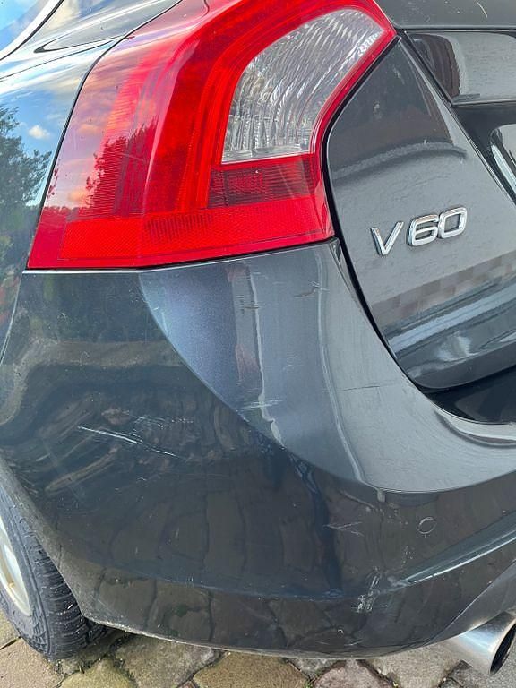 Gebraucht Volvo V60 179 PS (131 kW) 2010 Grau Kombi