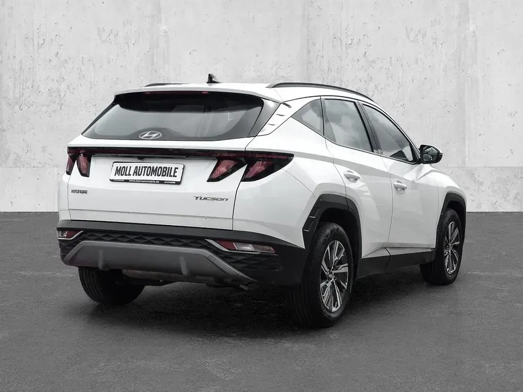 Gebraucht Hyundai Tucson Select 150 PS (110 kW) 2023 Serenity white / mic SUV