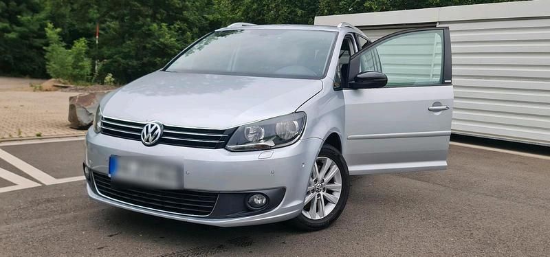 Gebraucht 2012 VW Touran Van / Kleinbus | 6.500 € (Fairer Preis) - Bild 1/4