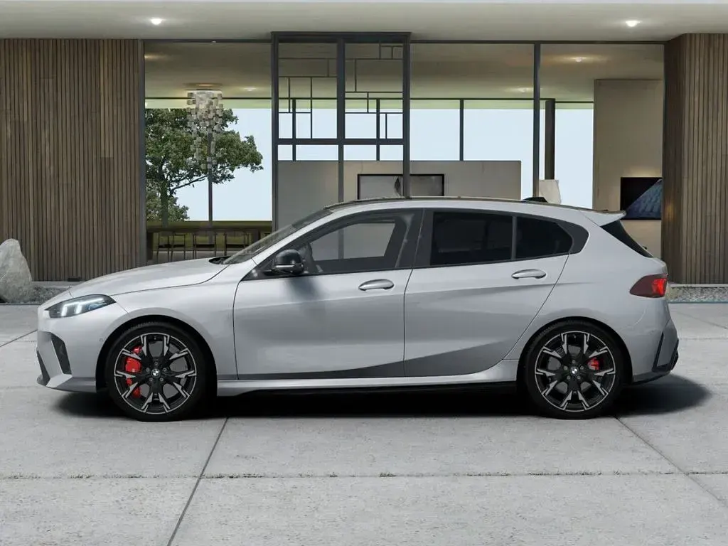 Gebraucht BMW 123 M Sport 204 PS (150 kW) 2025 Grau Kleinwagen