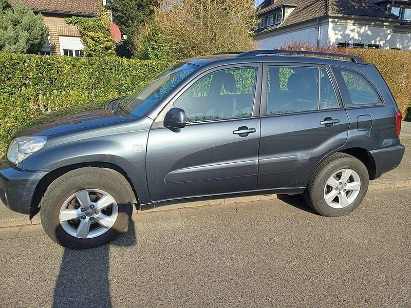 Gebraucht Toyota RAV4 Edition 150 PS (110 kW) 2005 Grau SUV