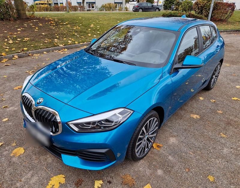 Gebraucht BMW 118 Advantage 136 PS (100 kW) 2023 Blau Kleinwagen