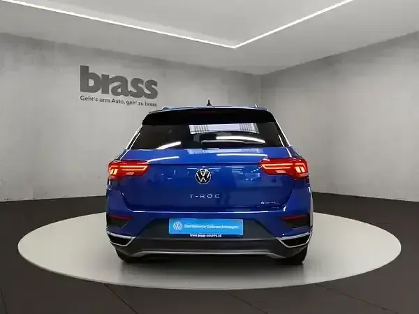 Gebraucht VW T-Roc Active 150 PS (110 kW) 2021 5z ravennablau metallic SUV