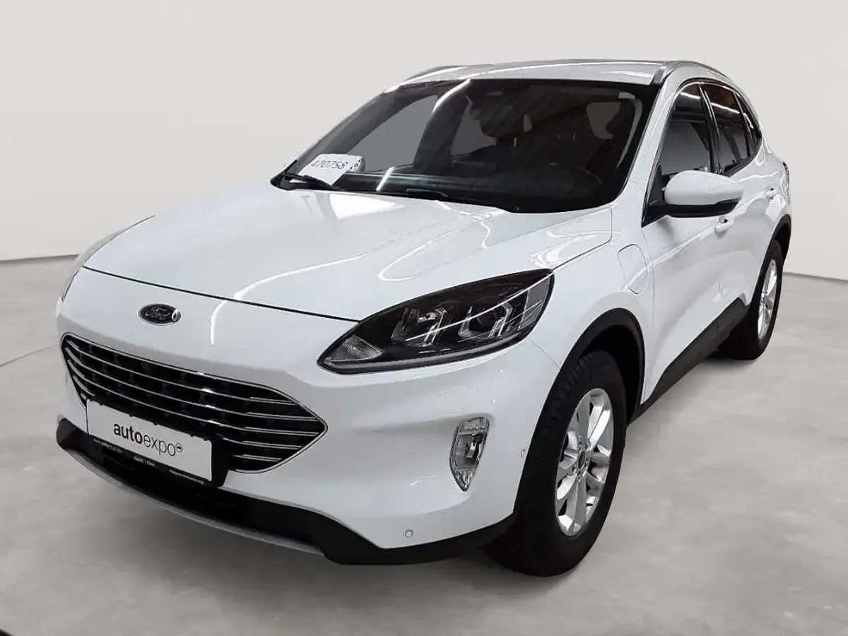 Gebraucht Ford Kuga Titanium 152 PS (111 kW) 2023 Frozen white SUV