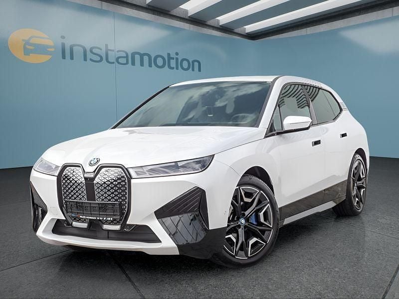 Weiß Gebraucht 2023 BMW iX SUV | 50.949 € (Guter Preis) - Bild 1/4