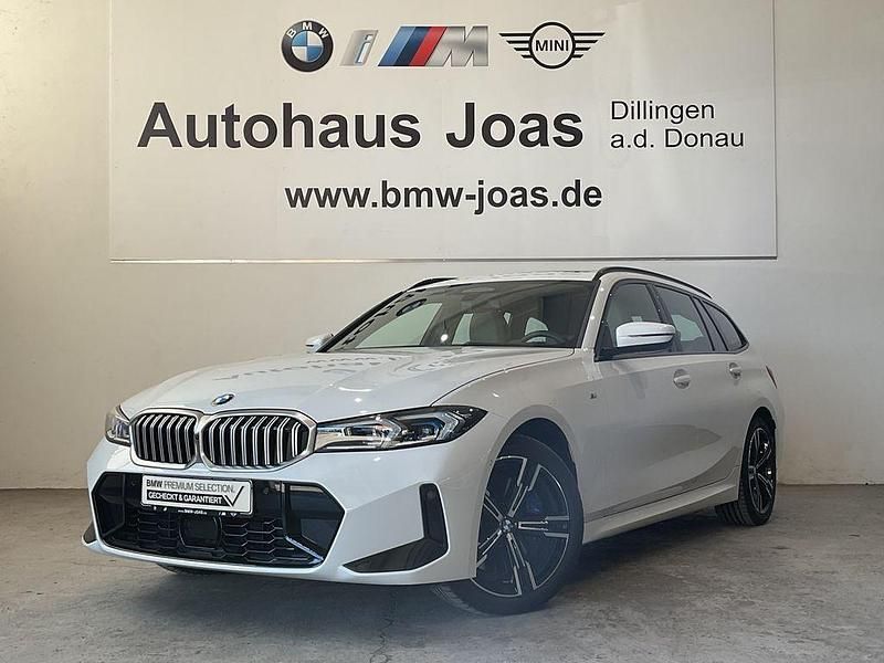 Alpinweiß uni Gebraucht 2024 BMW 330 M Sport Kombi | 54.900 € (Fairer Preis) - Bild 1/4