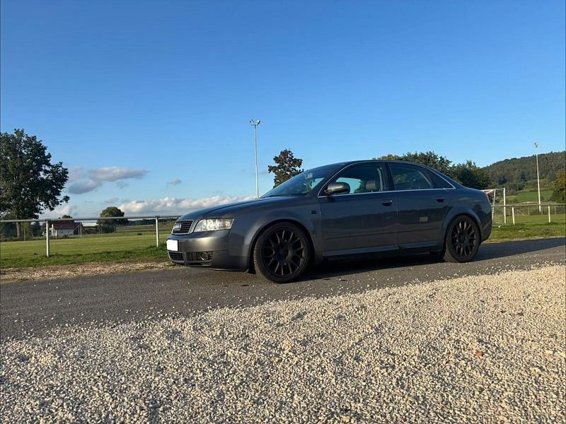 Gebraucht Audi A4 Performance 131 PS (96 kW) 2004 Grau Limousine