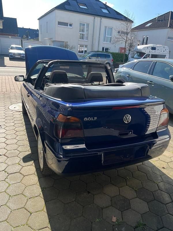 Gebraucht VW Golf Cabriolet 115 PS (84 kW) 2001 Blau Cabrio
