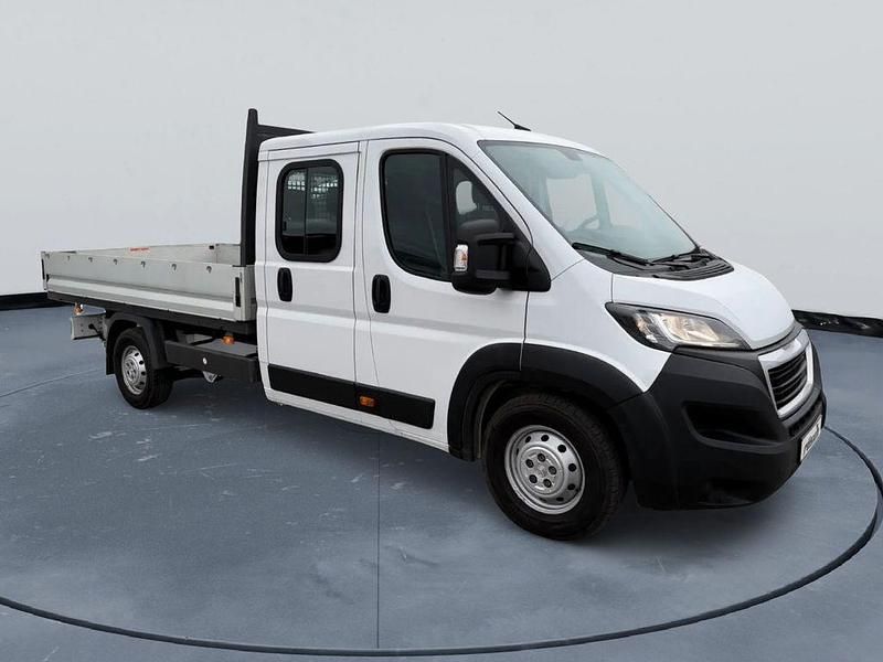 Gebraucht Peugeot Boxer 165 PS (121 kW) 2022 Weiß Van