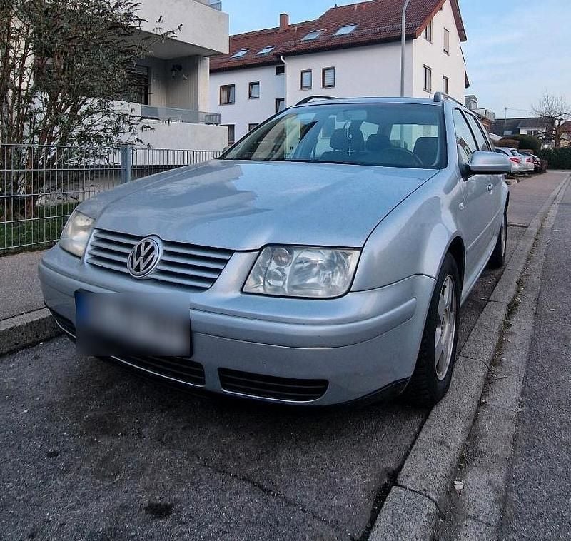 Gebraucht VW Bora 102 PS (75 kW) 2003 Silber Kombi