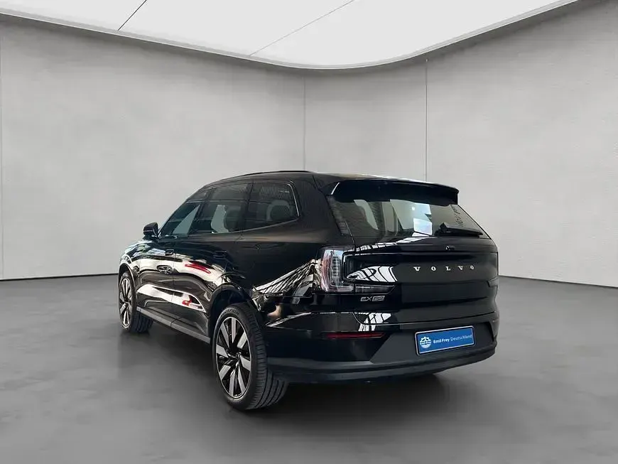 Gebraucht Volvo EX90 Core 205 kW (279 PS) 2025 Onyx black metallic 717 SUV