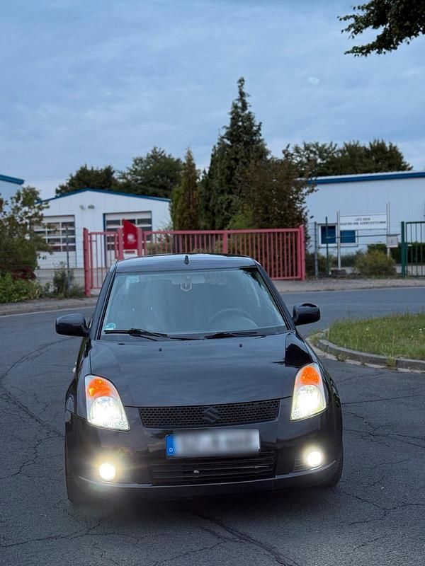 Schwarz Gebraucht 2006 Suzuki Swift Sport Kleinwagen | 3.250 € (Etwas zu teuer) - Bild 1/4