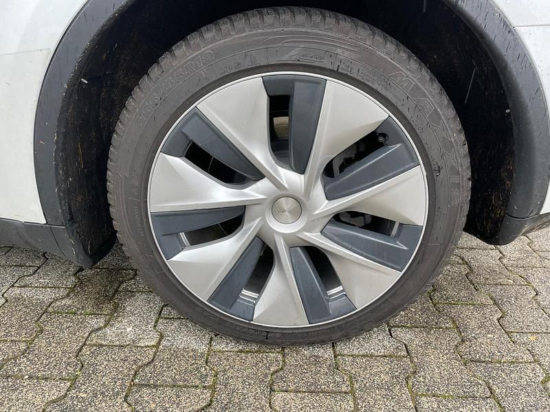 Gebraucht Tesla Model Y 378 kW (514 PS) 2023 Weiß SUV