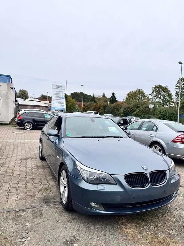 Gebraucht BMW 523 190 PS (139 kW) 2008 Limousine