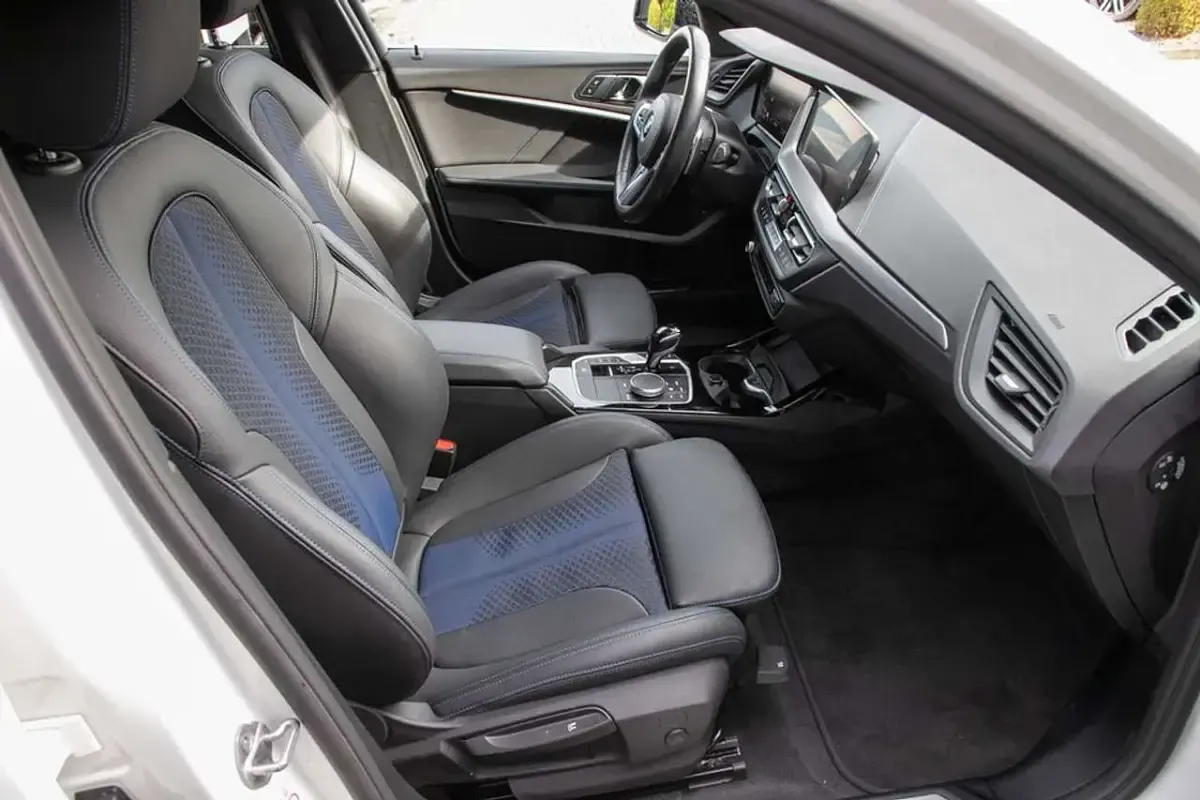 Używany BMW M135 306 KM (225 kW) 2022 Biały Hatchback