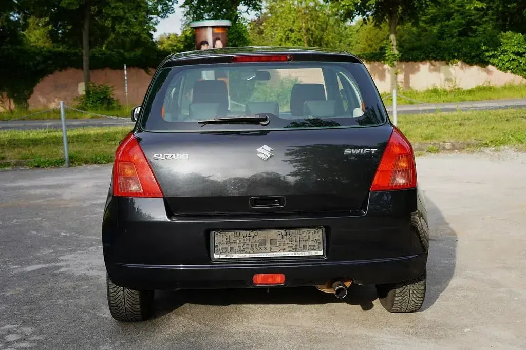 Gebraucht Suzuki Swift Comfort 92 PS (67 kW) 2005 Schwarz Kleinwagen