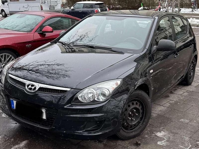 Gebraucht 2009 Hyundai i30 Classic Limousine | 2.200 € (Guter Preis) - Bild 1/4