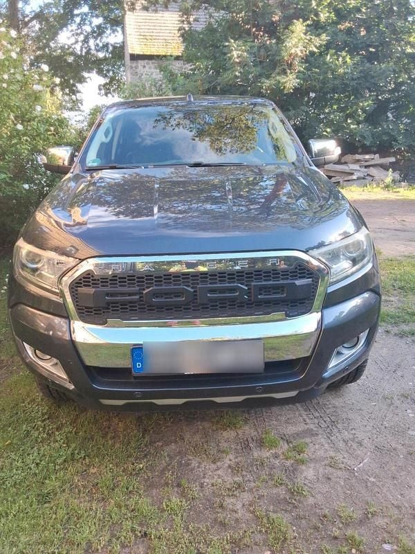 Grau Gebraucht 2016 Ford Ranger Abholung | 18.800 € (Teuer) - Bild 1/4