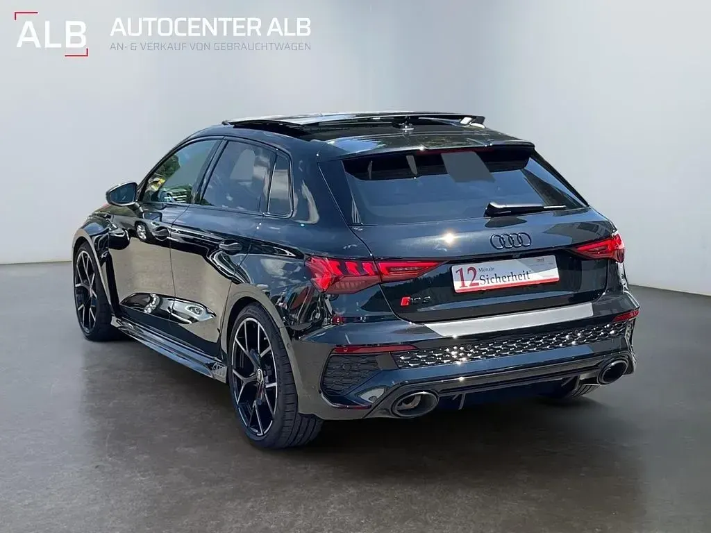 Gebraucht Audi RS3 Ambiente 400 PS (294 kW) 2024 Schwarz Limousine