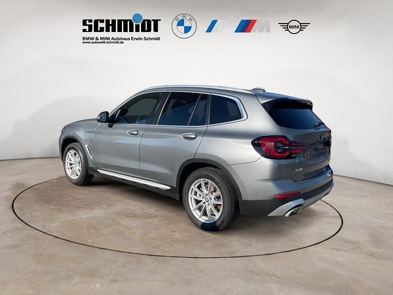 Gebraucht BMW X3 Performance 292 PS (214 kW) 2024 (grau)  skyscraper SUV