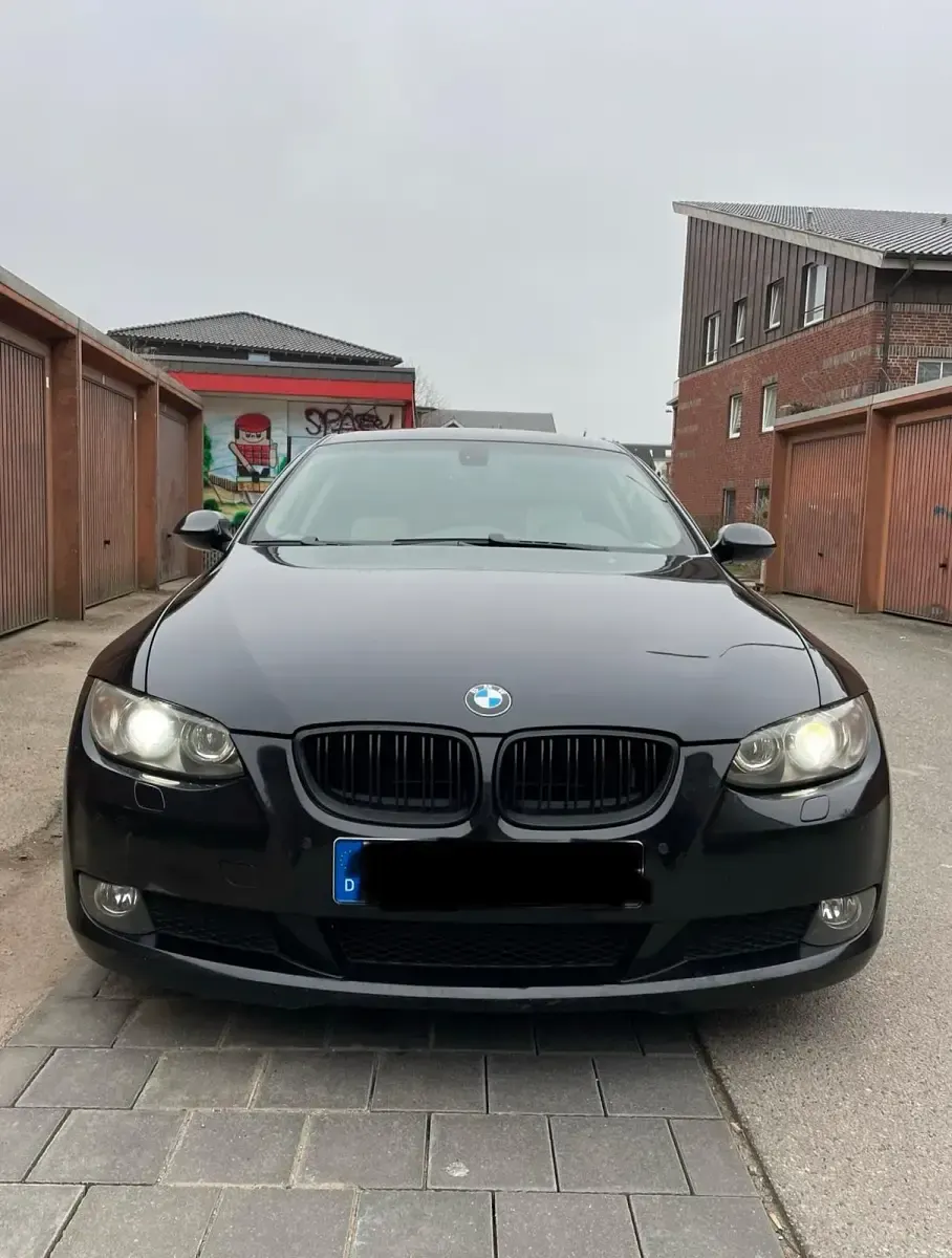 Gebraucht BMW 330 231 PS (169 kW) 2007 Schwarz Coupé