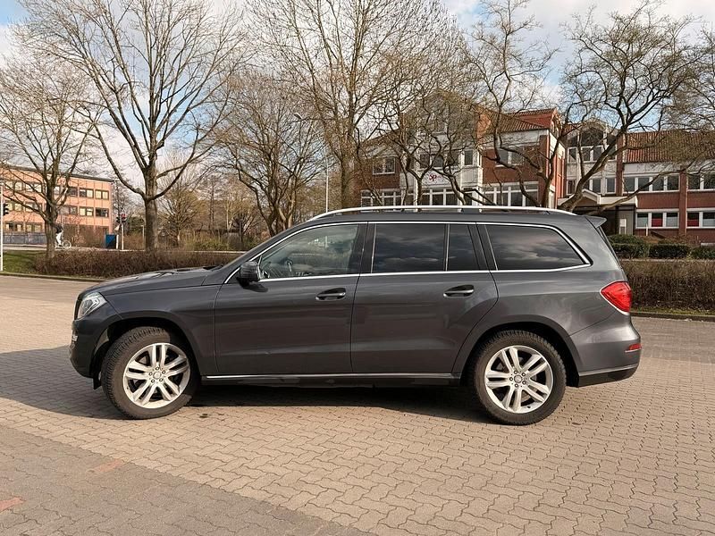 Gebraucht Mercedes GL350 256 PS (188 kW) 2016 Grau SUV
