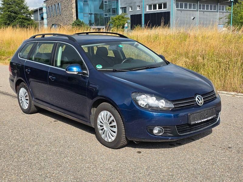 Gebraucht VW Golf VI Highline 122 PS (89 kW) 2011 Blau Kleinwagen