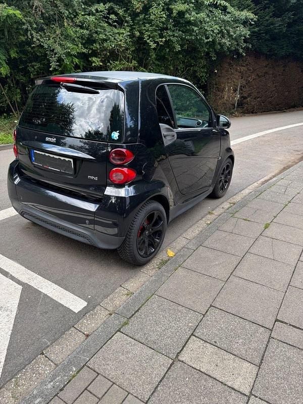Schwarz Gebraucht 2013 Smart ForTwo Coupé Pure Coupé | 3.850 € (Fairer Preis) - Bild 1/4