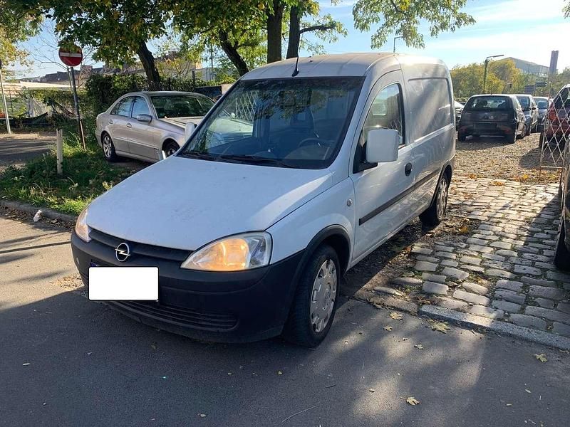 Second-hand Opel Combo 94 CP (69 kW) 2008 Alb Monovolum