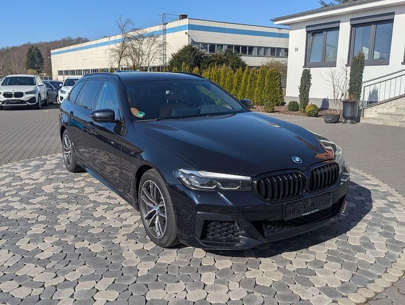 Gebraucht BMW 530e M Sport 292 PS (214 kW) 2021 Schwarz Limousine