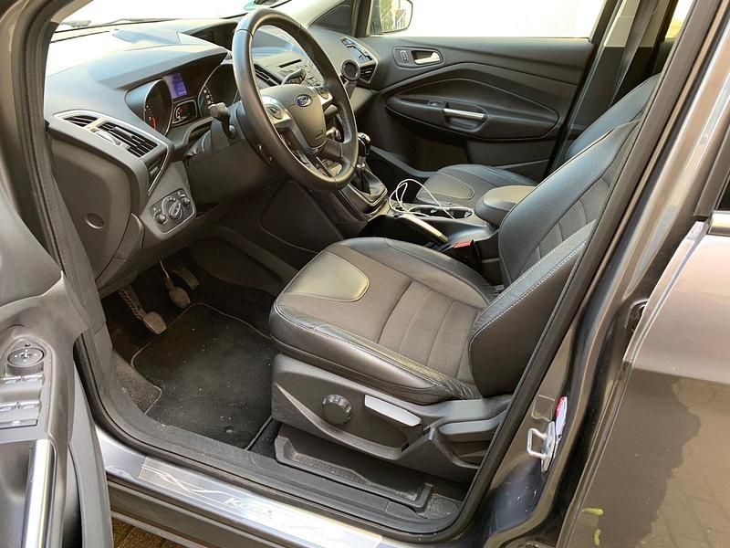 Gebraucht Ford Kuga Titanium 150 PS (110 kW) 2013 Grau SUV