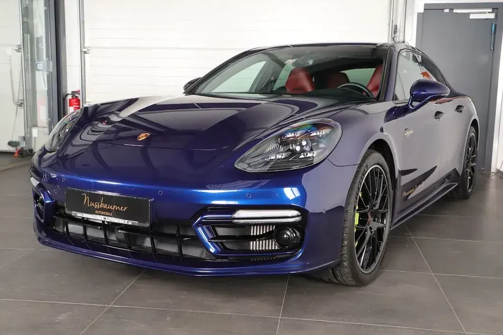 Gebraucht Porsche Panamera Turbo S E-Hybrid 700 PS (514 kW) 2021 Enzianblau Kleinwagen