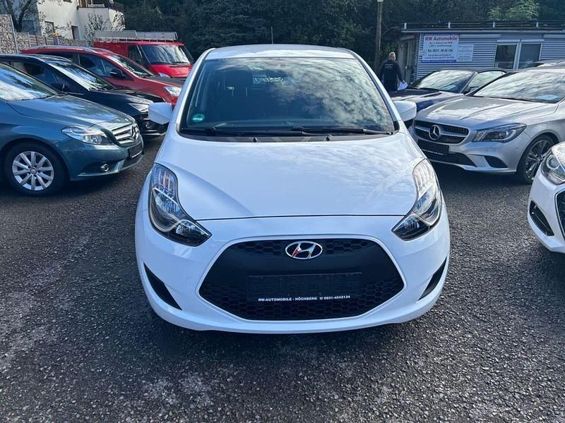 Gebraucht Hyundai ix20 Classic 116 PS (85 kW) 2016 Weiß Kleinwagen