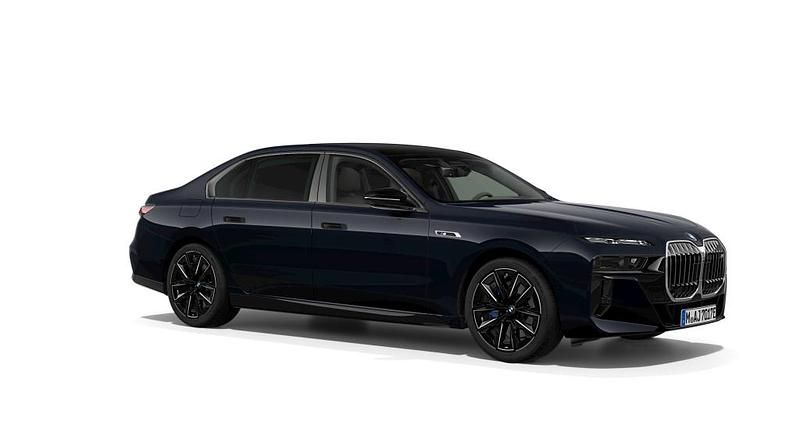 Gebraucht BMW M760e Efficient Dynamics 381 PS (280 kW) 2025 Limousine
